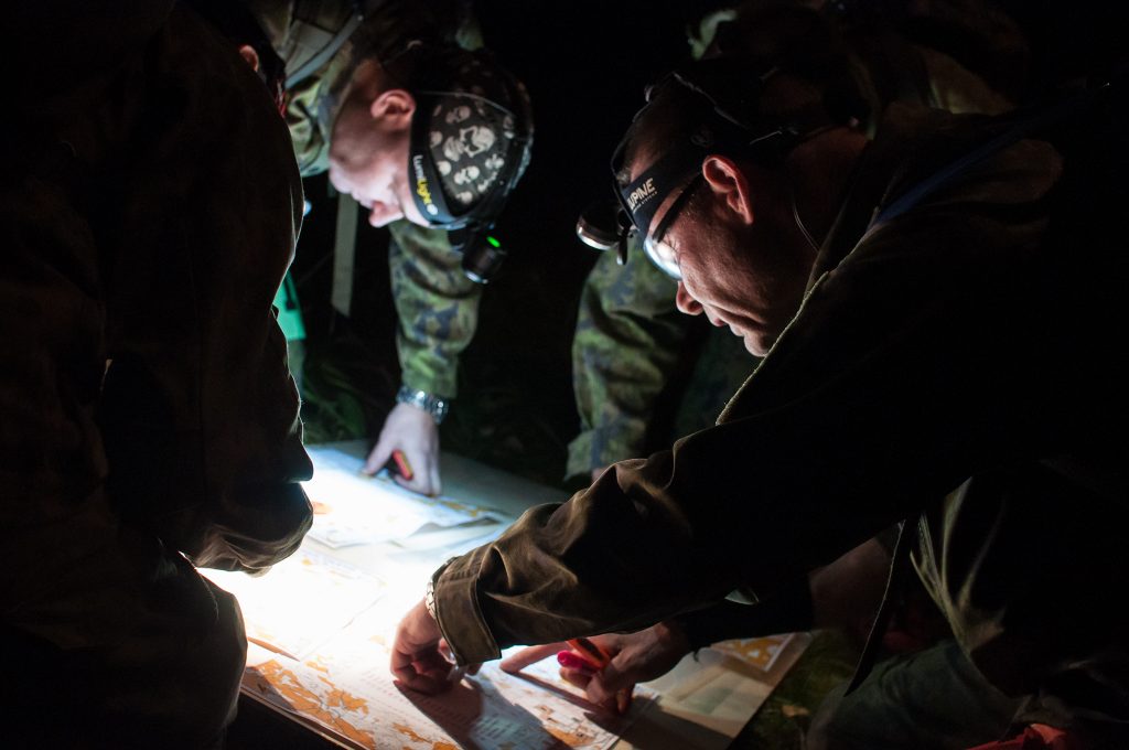 Sotilaita Suunnistuksen sotilaiden SM -kilpailussa vuonna 2012